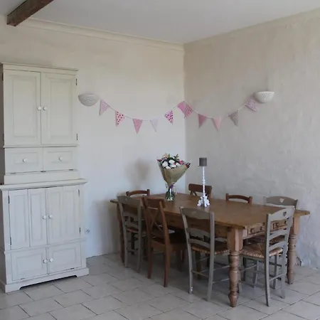 Chez Gigon - Beautiful 16th Century Farmhouse